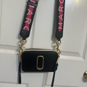 MARC JACOBS SNAPSHOT CAMERA CROSSBODY BAG